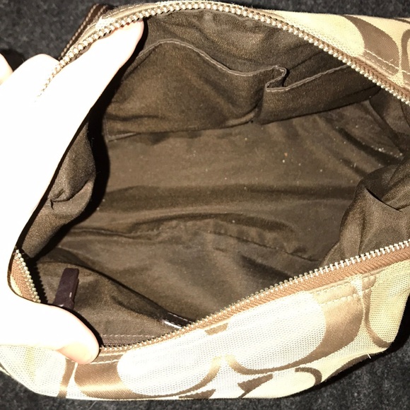 Negotiable! Authentic BNWOT Large Size Coach Purse - Picture 6 of 8